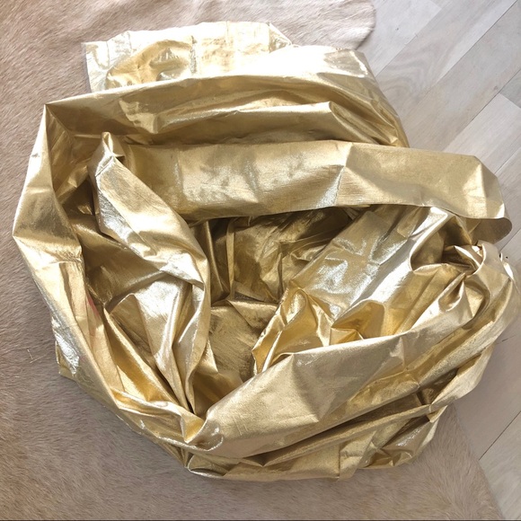 Bundle of Gold Lame Silver Netting & Wired Ribbon - Picture 4 of 16